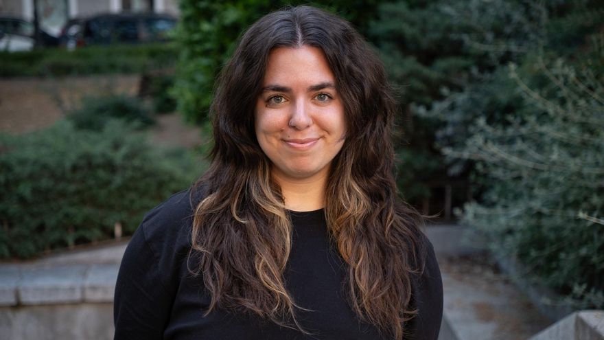 Hacer las paces con el pueblo, la sencilla arma de Sara Riveiro contra la asfixia adolescente en el rural