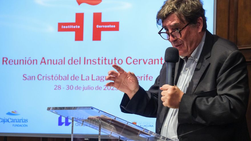 García Montero: cuando se maltrata a un hispano en Estados Unidos, nos maltratan a todos
