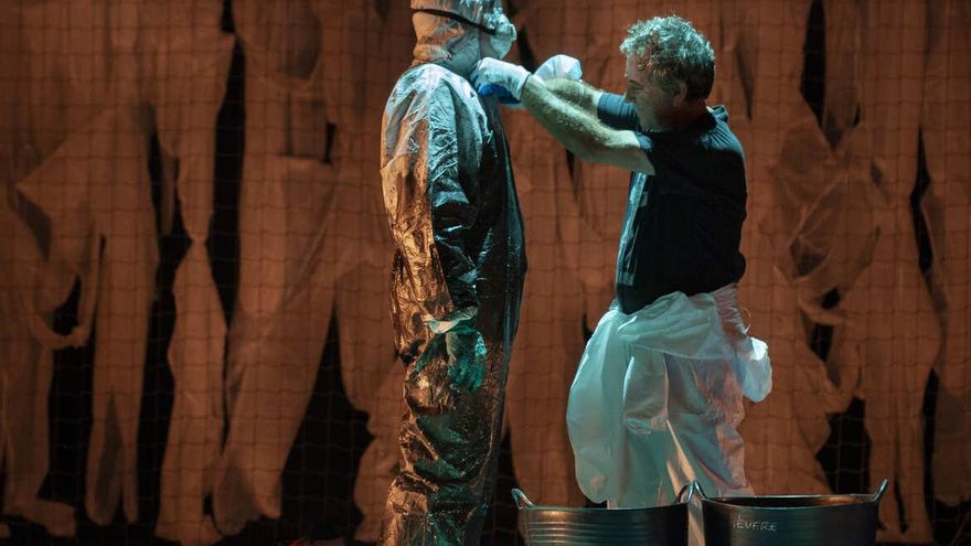 Foto de la obra de teatro N.E.V.E.R.M.O.R.E