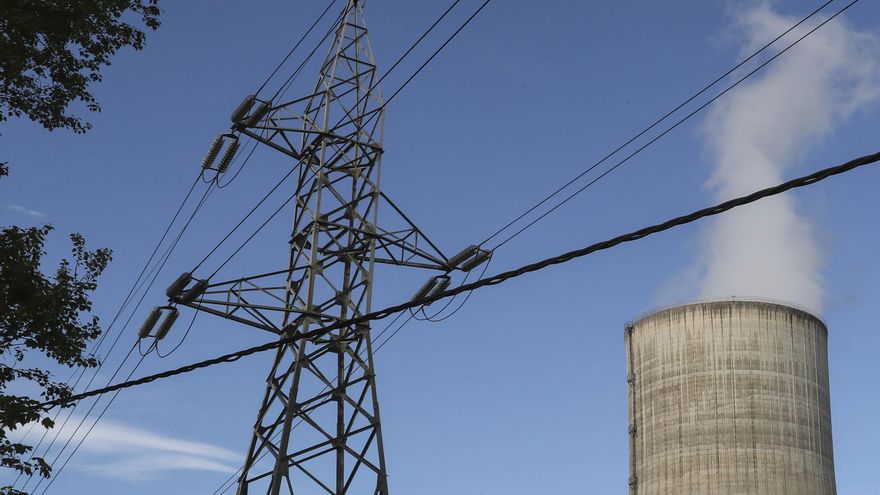 El Gobierno aprobará el martes un real decreto-ley para reforzar el sistema eléctrico