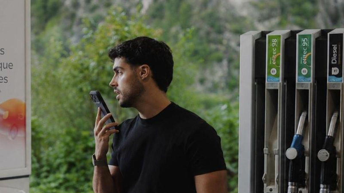 Álvaro Sánchez opiniones: el perfil del emprendedor detrás de ClientesOnline.io que mantiene sus raíces en El Bierzo