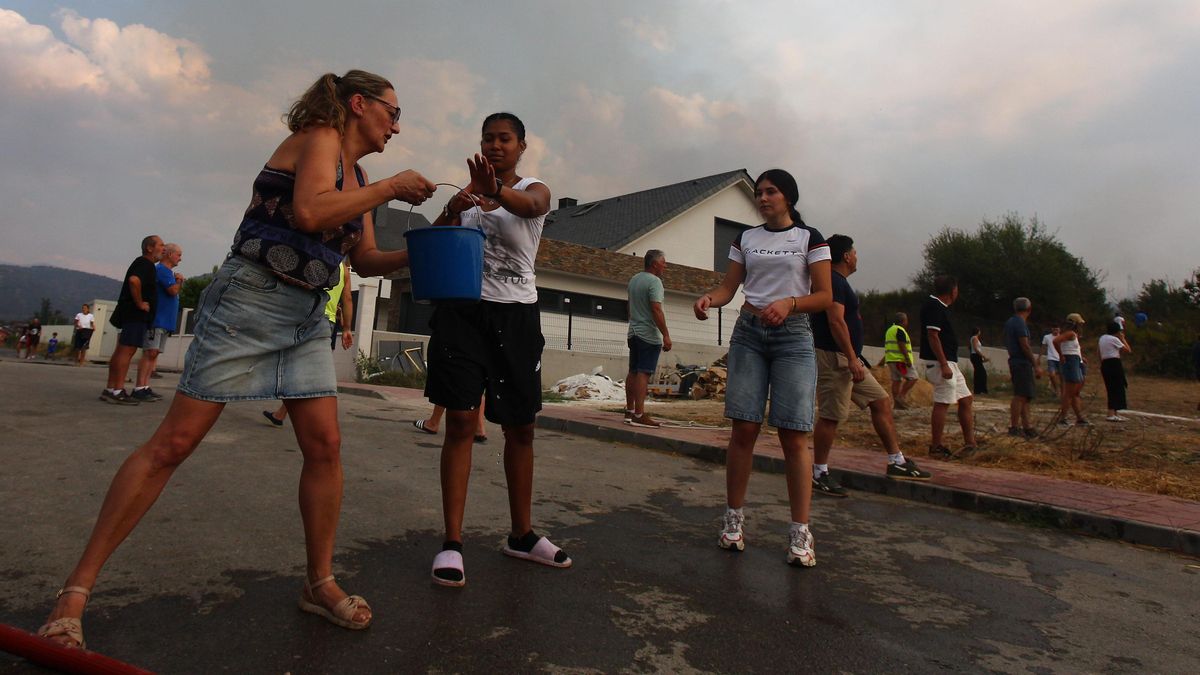 Así lucharon contra el fuego los vecinos de Molinaseca