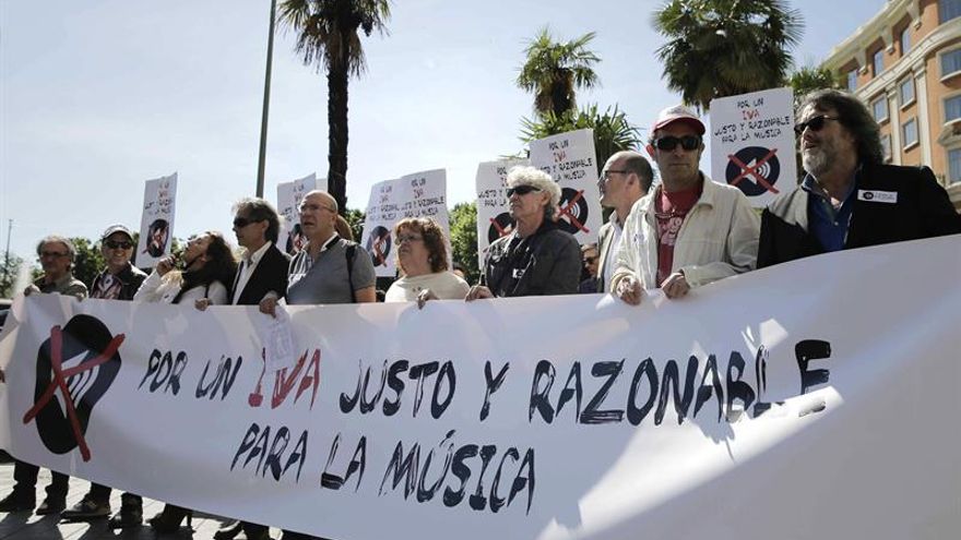 La Comisión de Cultura pide al Gobierno la bajada del IVA cultural