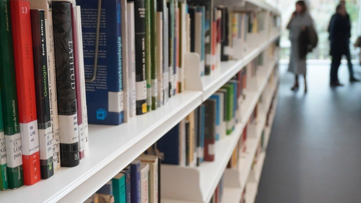 Adesahoras trae a la Feria del Libro de Córdoba los relatos de Molero Campos y la poesía de Eva María Durán