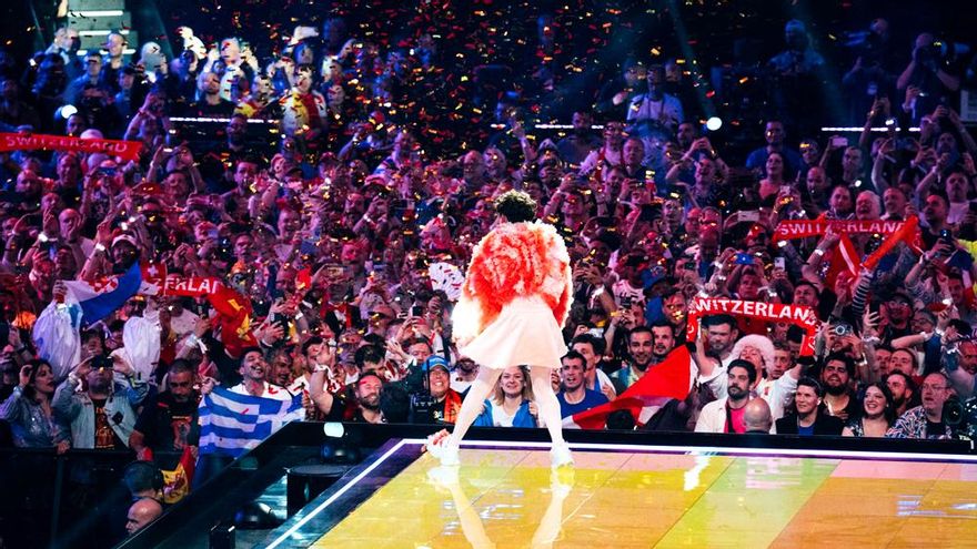 El vicepresidente de la Comisión Europea protesta a la UER por lo "incoherente" de vetar la bandera de la UE en Eurovisión