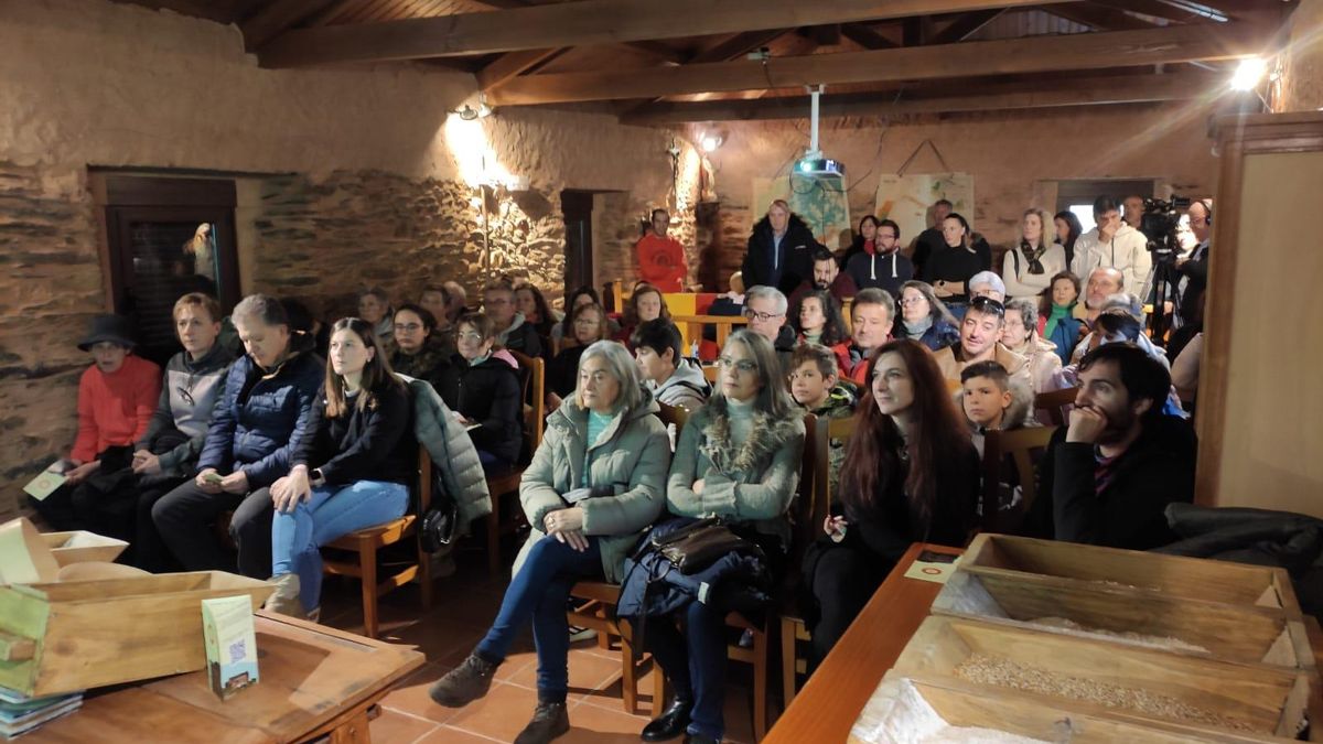 Publico asistente a la proyección del documental