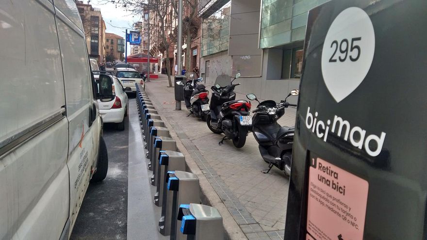 Estación 295 de Bicimad en Tetuán aún no operativa.