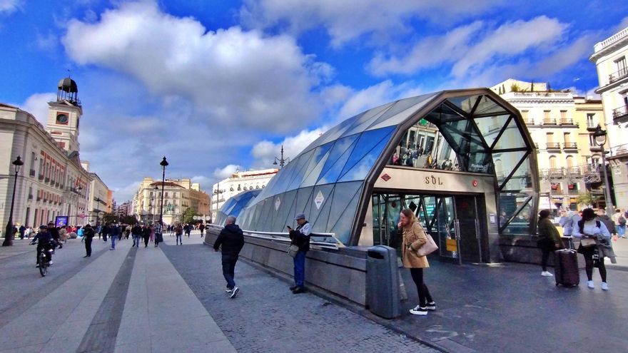 El pozo sin fondo de las obras en la Puerta del Sol: acaban con 1,5 millones más de gasto y no incluyen cambiar la ballena