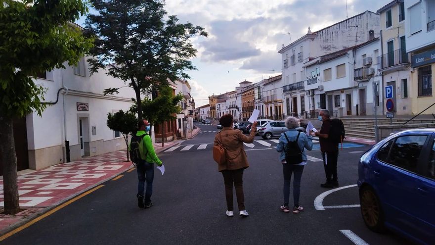 Acción informativa y recogida de firmas contra el proyecto