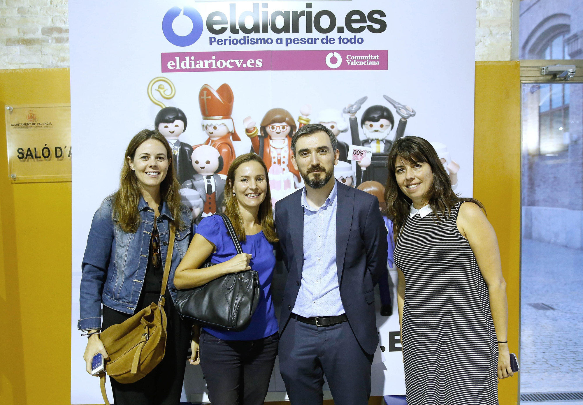 Algunos de los asistentes al tercer aniversario de eldiariocv.es