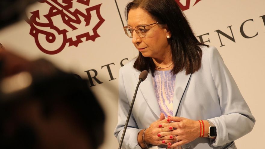 La presidenta de las Corts, de Vox, rechaza dimitir pese a romper con el PP: "Yo voy a seguir"