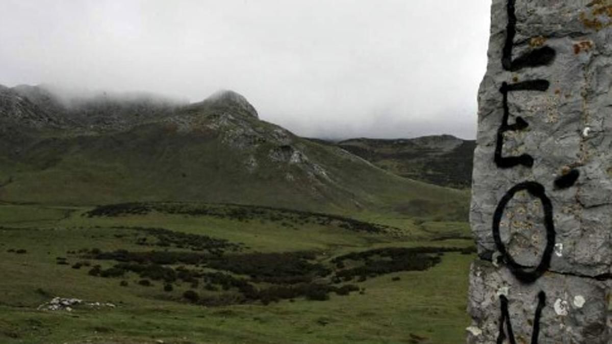 Reivindicación leonesa sobre puerto PInos, en Babia. 