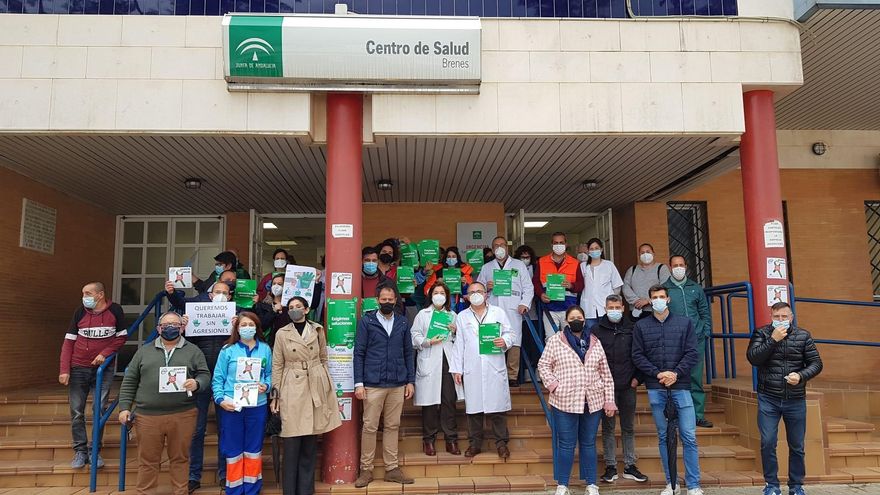 Detenido un hombre tras amenazar e increpar al personal sanitario de un centro de Sevilla