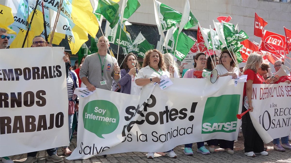 Trabajadores del HUC, en pie de guerra por la "sobrecarga asistencial" que sufren por una plantilla "insuficiente"