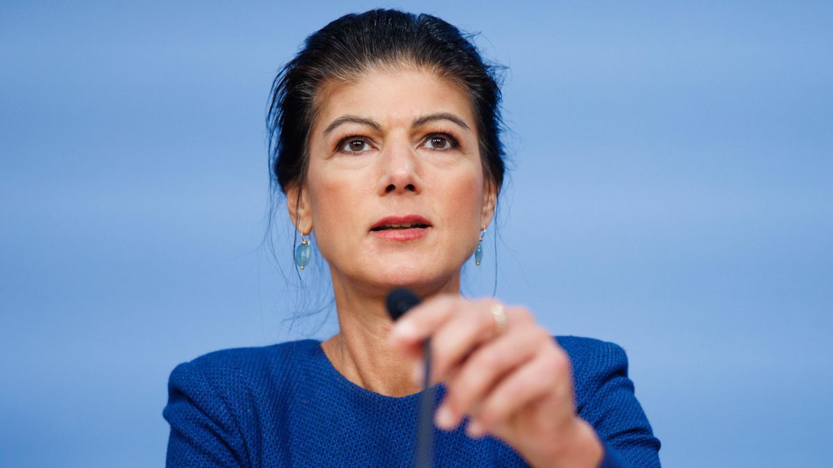 La izquierda antimigración de Sahra Wagenknecht lucha por sobrevivir en Alemania tras la renuncia de su fundadora al liderazgo