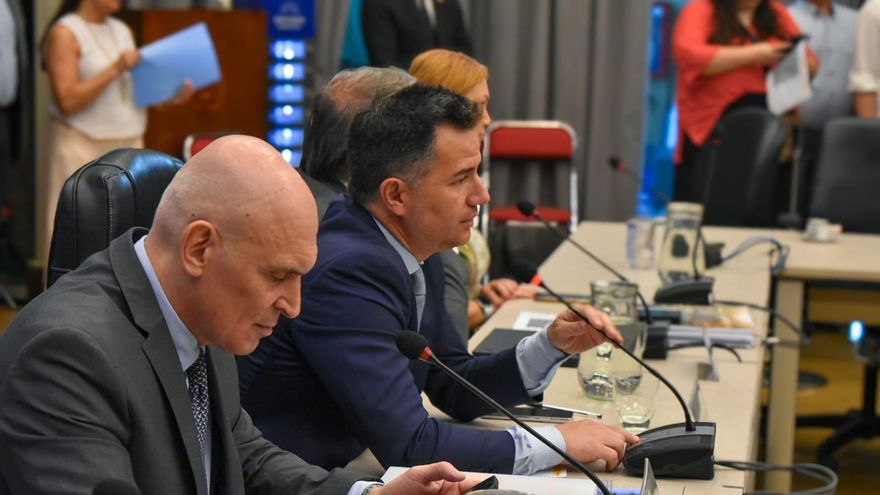 El oficialismo convocó para hoy al plenario de comisiones para dar tratamiento a la ley ómnibus en Diputados