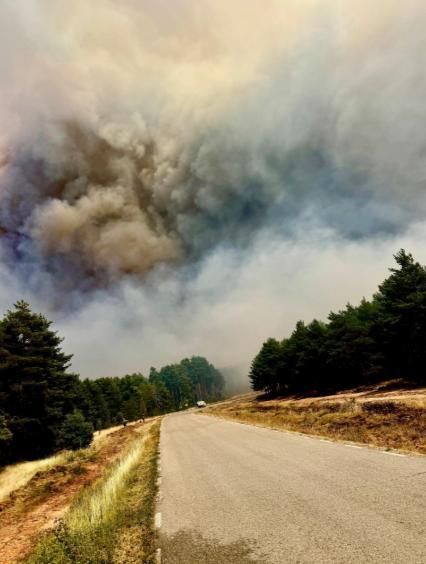 Brigadas de Refuerzo de Incendios Forestales (BRIF) en el incendio de La Mierla, el 21 de julio de 2026