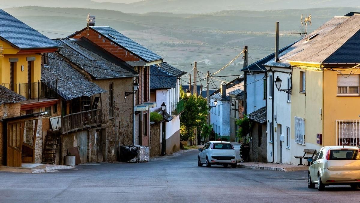 Alzheimer Bierzo impulsa la llegada a la comarca de 42 familias en tres años para combatir la despoblación