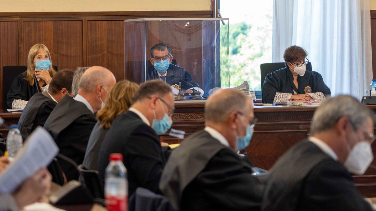 Imagen de archivo de una de las sesiones del juicio por las ayudas concedidas a la empresa Aceitunas y Conservas (Acyco) con cargo a los ERE presuntamente irregulares