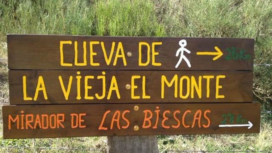 Nueva cartelería de los nuevos recursos turísticos de Riaño.