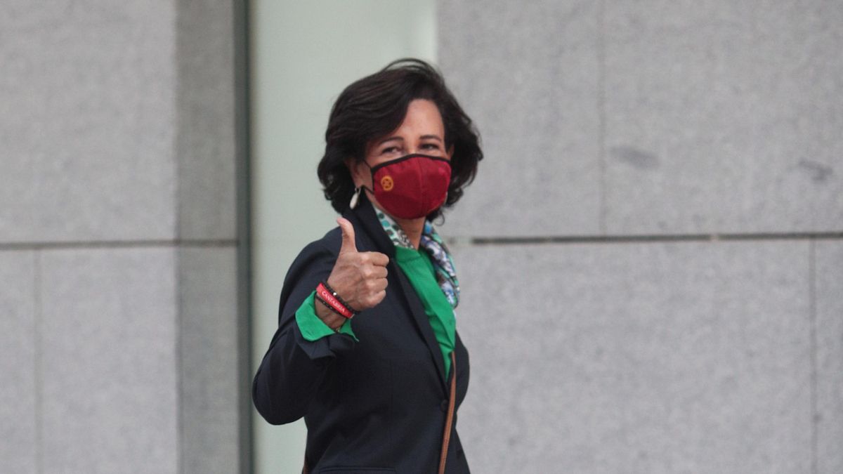 La presidenta del banco Santander, Ana Patricia Botín, a su llegada a la Audiencia Nacional para declarar como testigo por 'el caso Popular'.