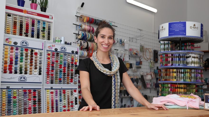 Dévo, propietaria de la mercería de Paso. (ALEJANDRO RAMOS)