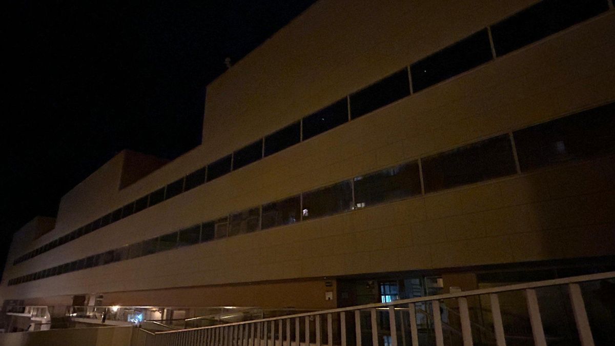 Edificio administrativo autonómico de la calle Morería en Mérida, apagado