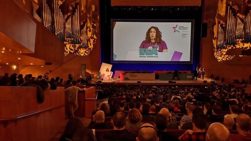 Homenaje a víctimas de género en XV Congreso de ELA en Bilbao