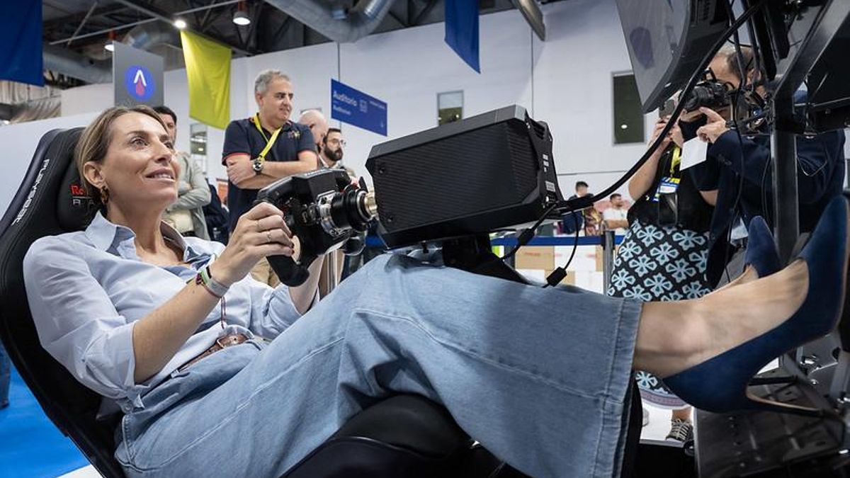 Guardiola sitúa a Extremadura "en los puestos de cabeza de la cuarta revolución industrial"