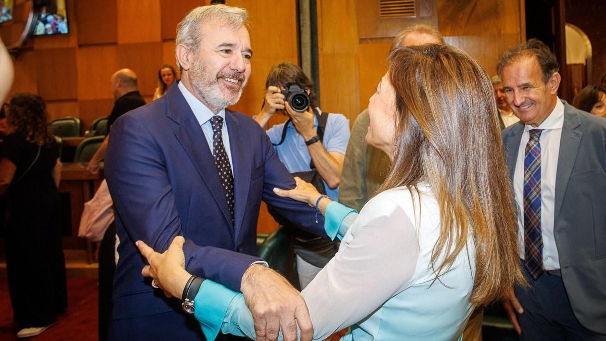 Una jueza abre la puerta a inhabilitar a Azcón para administrar bienes por revertir una concesión en Zaragoza