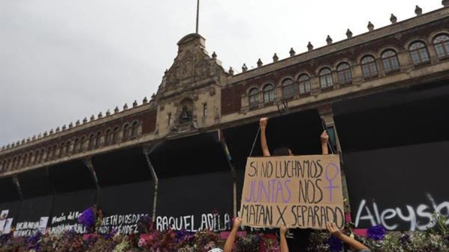 8 M: Latinoamérica hace oír su grito en manifestaciones contra el femicidio y la desigualdad
