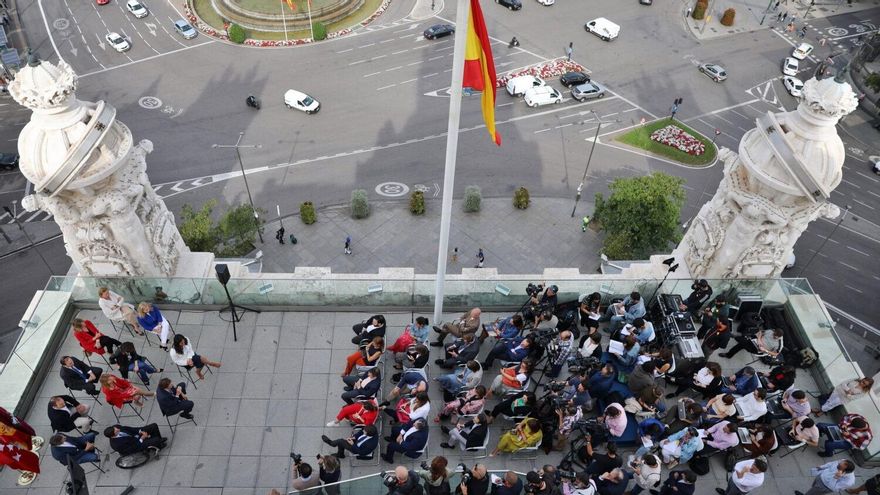 Los 101 directivos del Ayuntamiento de Madrid que cobran más que el presidente del Gobierno