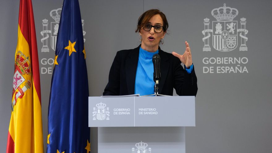 La ministra de Sanidad, Mónica García. EFE/Borja Sánchez-Trillo