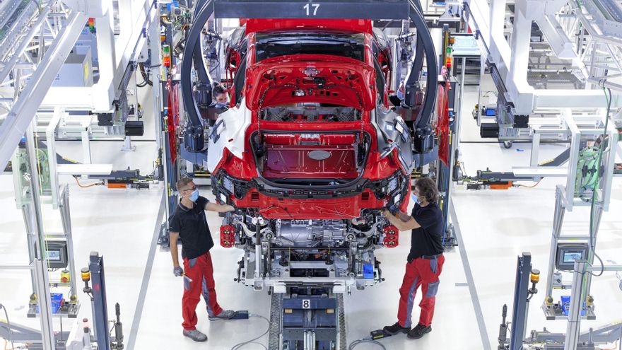 El Parlamento Europeo vota el fin de la venta de coches con motor de combustión a partir de 2035