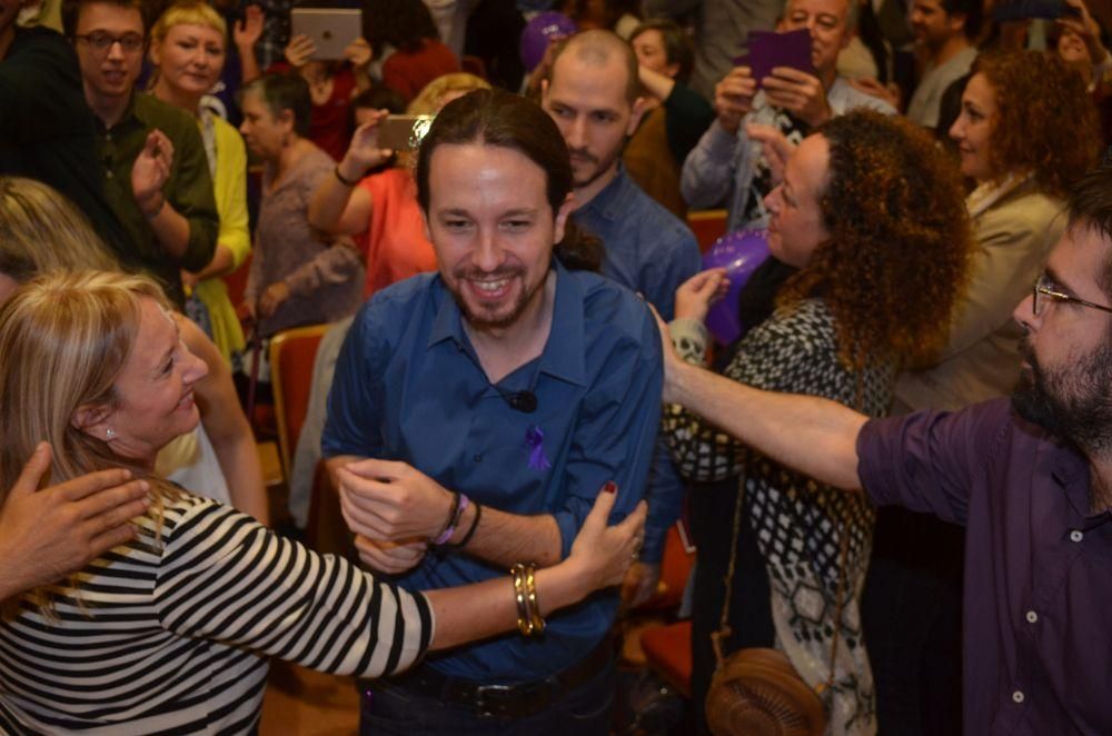 Acto de campaña de Podemos en Tenerife. (Foto: Moisés Pérez).