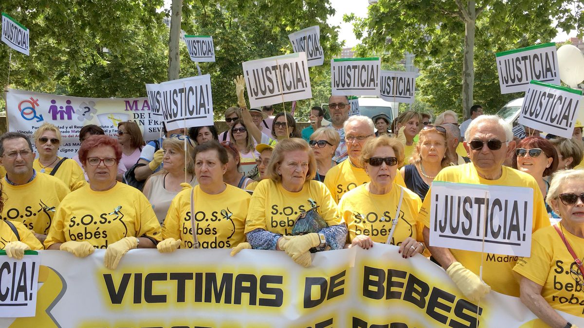 Manifestación en Madrid sobre el caso de bebés robados