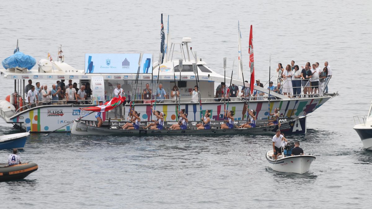 Festejo Donostia Arraun Lagunak