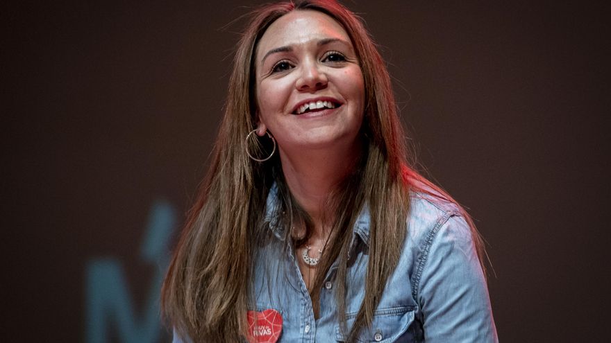 La candidata a la Alcaldía de Rivas-Vaciamadrid por IU - Más Madrid - Verdes Equo, Aída Castillejo, interviene durante un acto de campaña de Más Madrid en el Auditorio Pilar Bardem, a 15 de mayo de 2023, en Rivas-Vaciamadrid, Madrid (España).