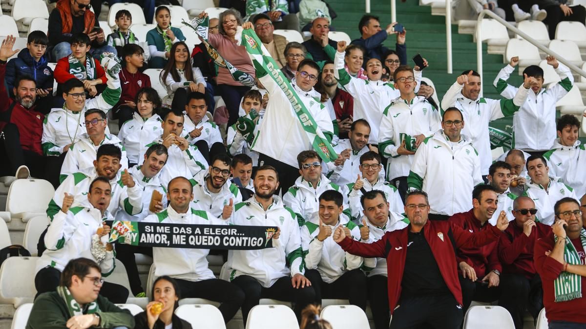 Grada Blanquiverde del Córdoba CF - SD Eibar