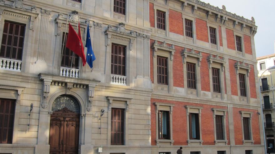 Hackers prorrusos atacan la web del Parlamento de Navarra