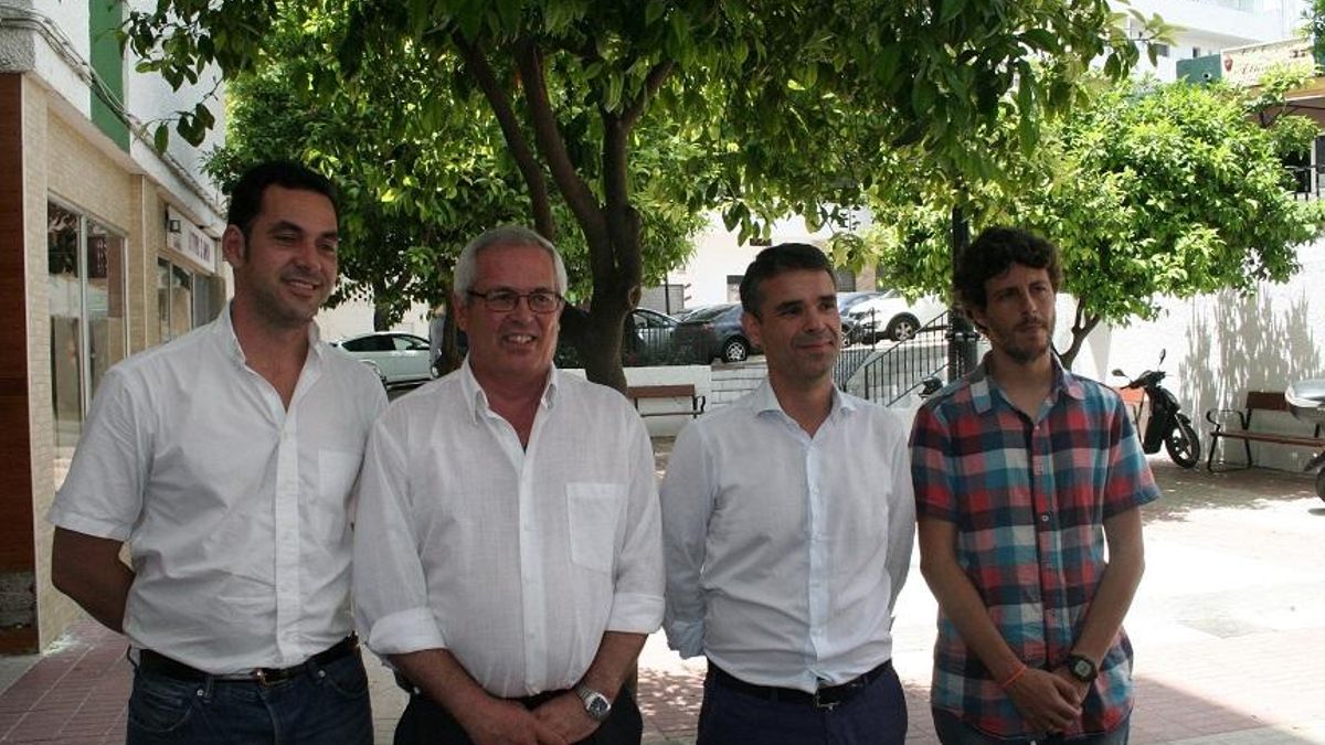 De izqda a drcha Miguel Díaz (IU), Rafael Piña (OSP), José Bernal (PSOE) y José Carlos Núñez (Costa del Sol Sí Puede) tras su última rueda de prensa conjunta / Foto: marbellaconfidencial.es