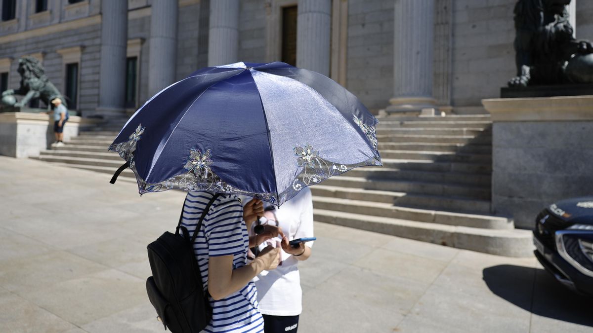 La Aemet activa avisos hoy en media España y advierte de otro “episodio cálido” a partir del fin de semana
