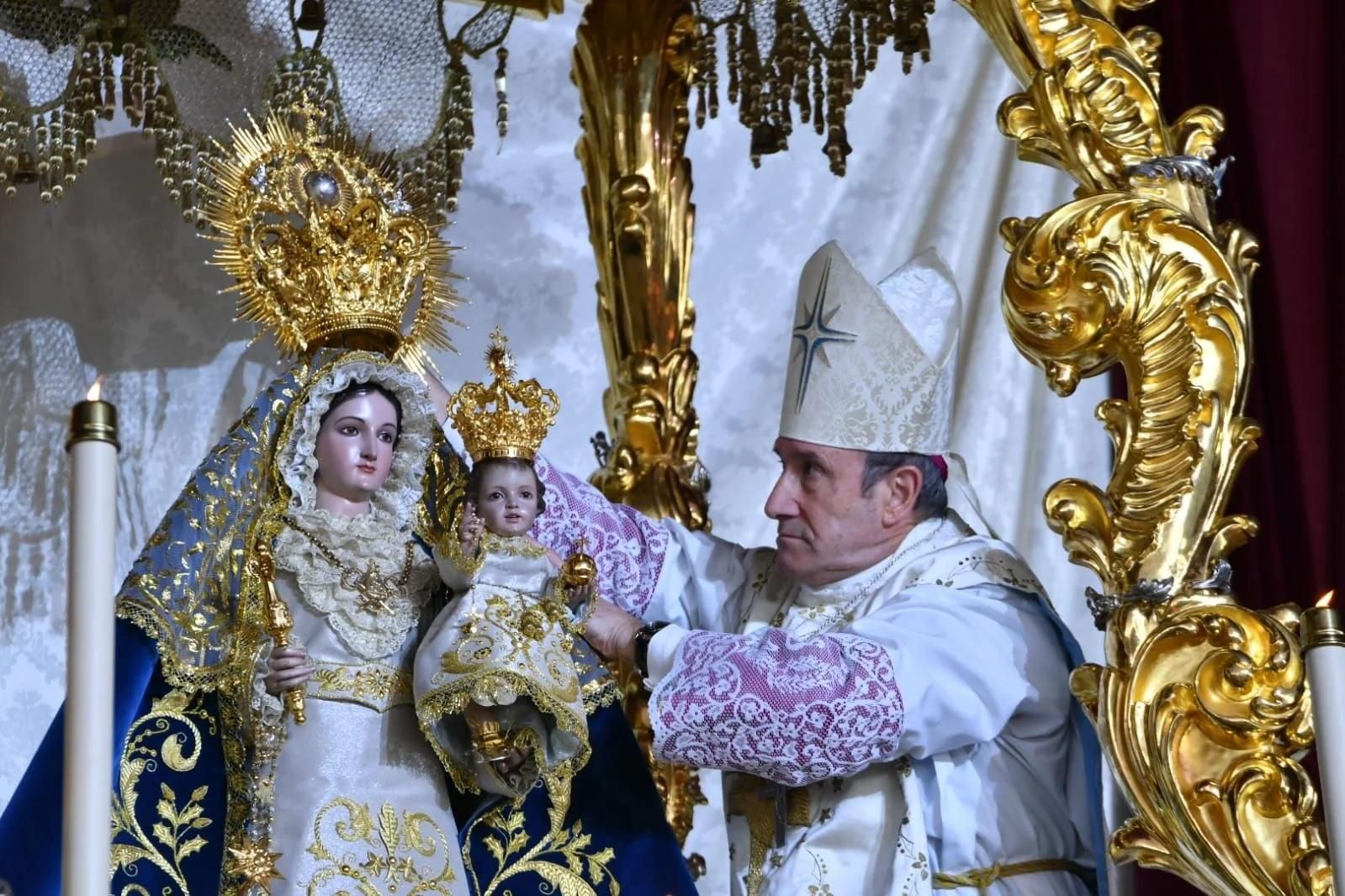 La coronación de la Virgen de Luna, en imágenes