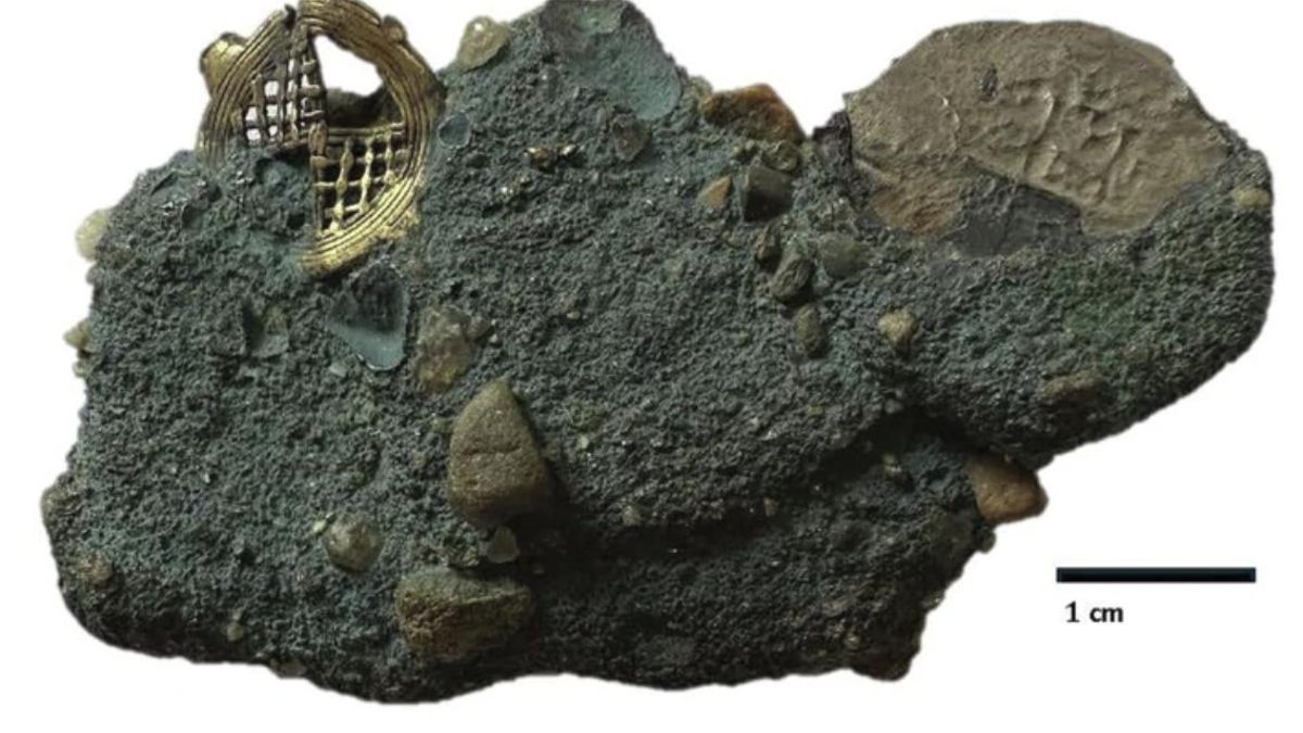 Un tesoro pirata con 300 piezas de oro da la vuelta a siglos de relato europeo sobre África occidental