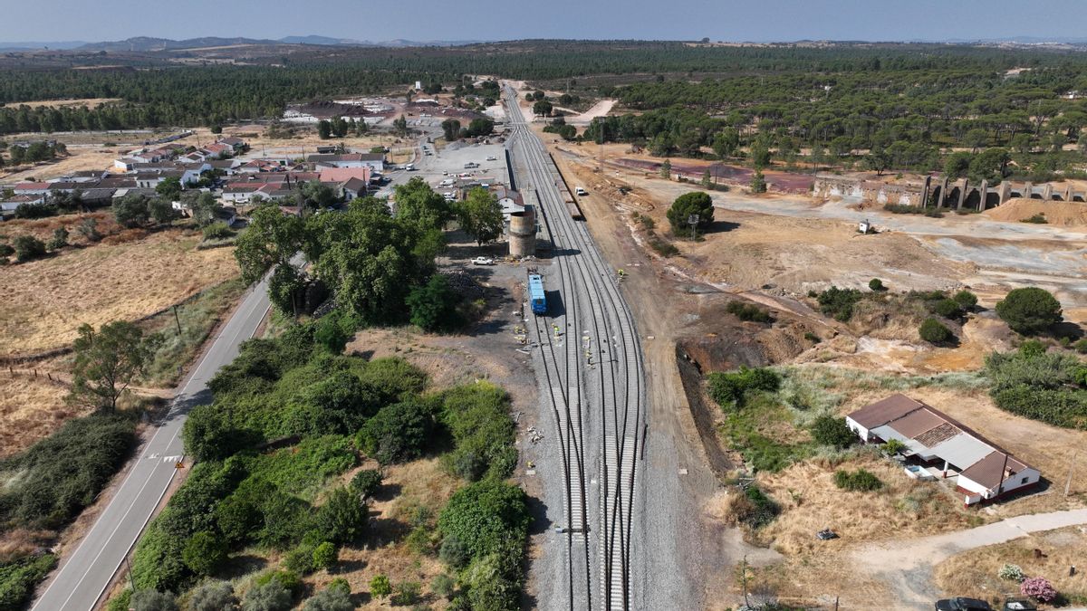 Renfe restablece el 15 de septiembre el servicio Huelva-Zafra tras invertir 250 millones
