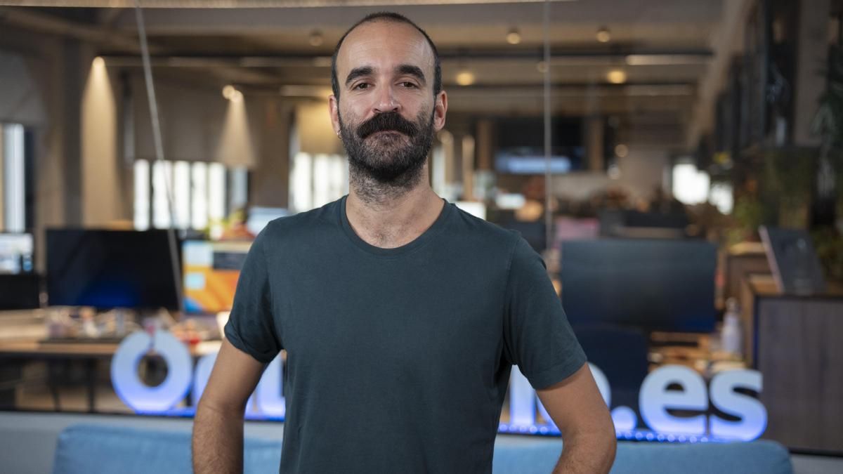 Eduard Sola: “Los hombres ya no somos los reyes del mambo, dejemos de hacer el gilipollas y asumamos nuestra responsabilidad”