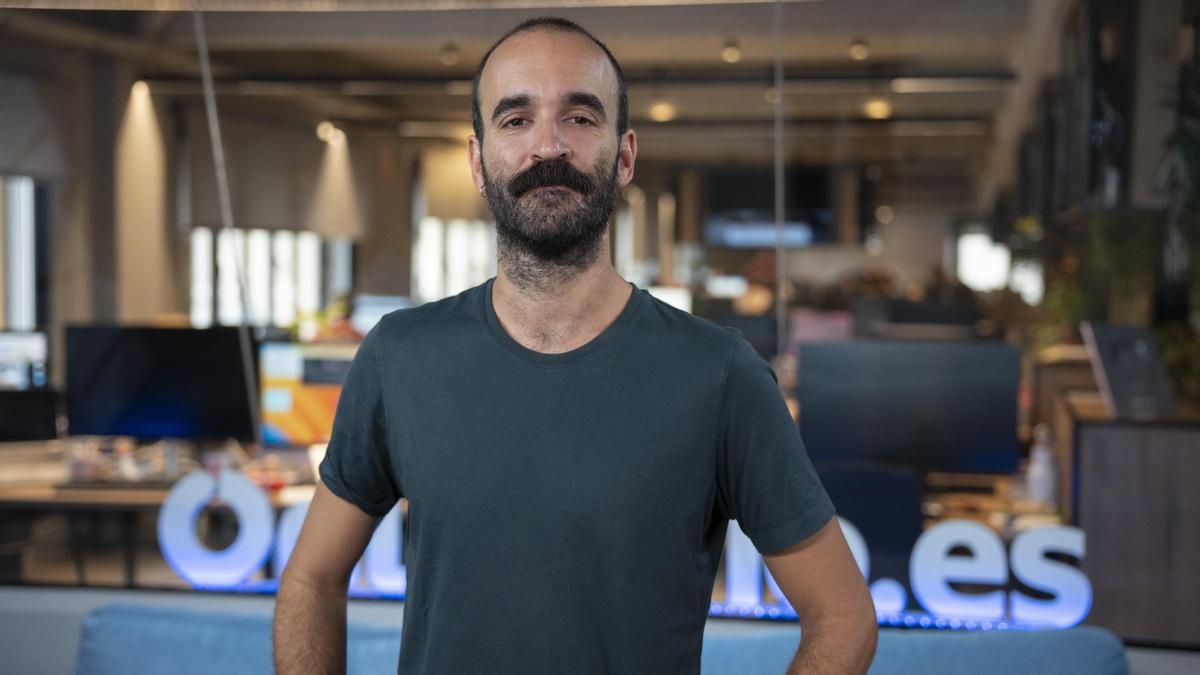 Eduard Sola: “Los hombres ya no somos los reyes del mambo, dejemos de hacer el gilipollas y asumamos nuestra responsabilidad”