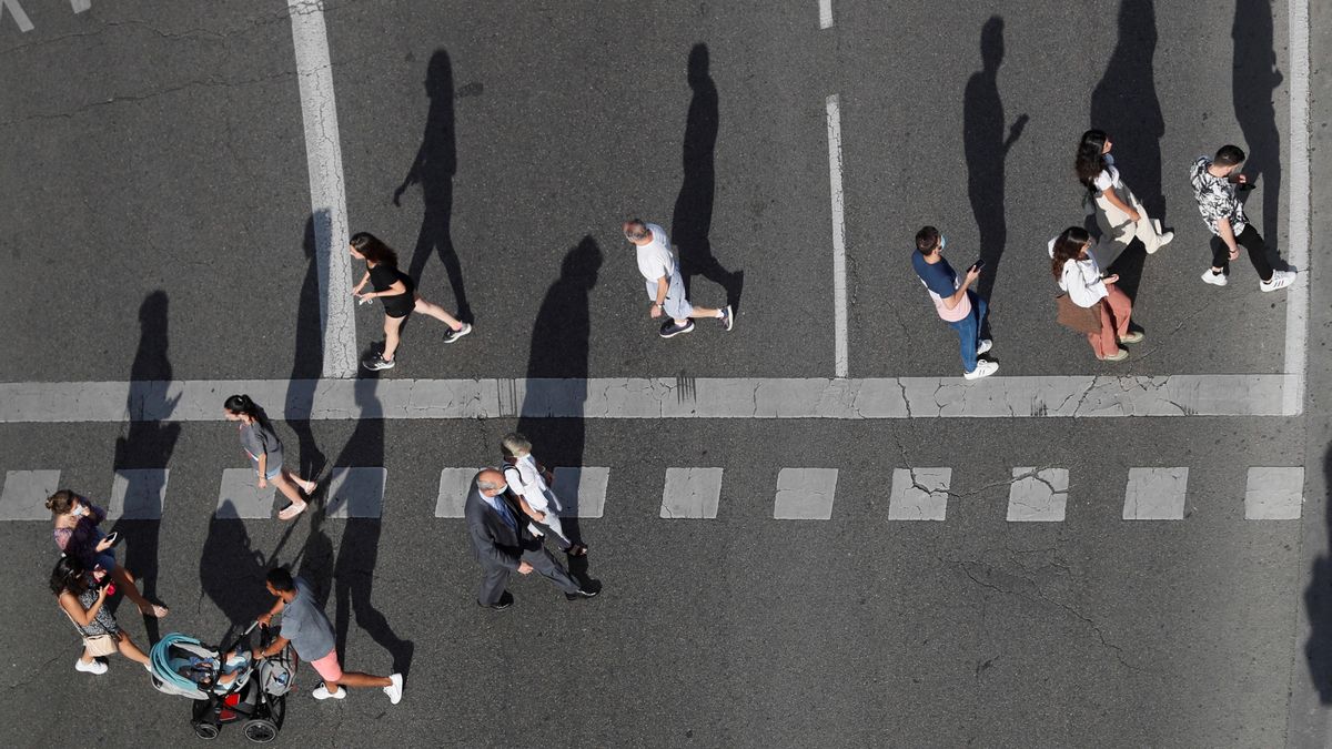 Un estudio alerta sobre el peatón tecnológico: el 17% del total de fallecidos en La Rioja en accidente de tráfico en la última década era peatón