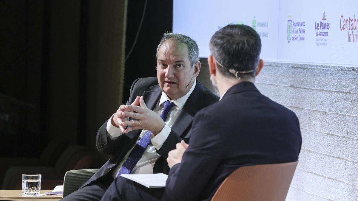 Jordi Hereu: “Es necesario acotar la oferta de vivienda turística para que tenga éxito su sostenibilidad social”