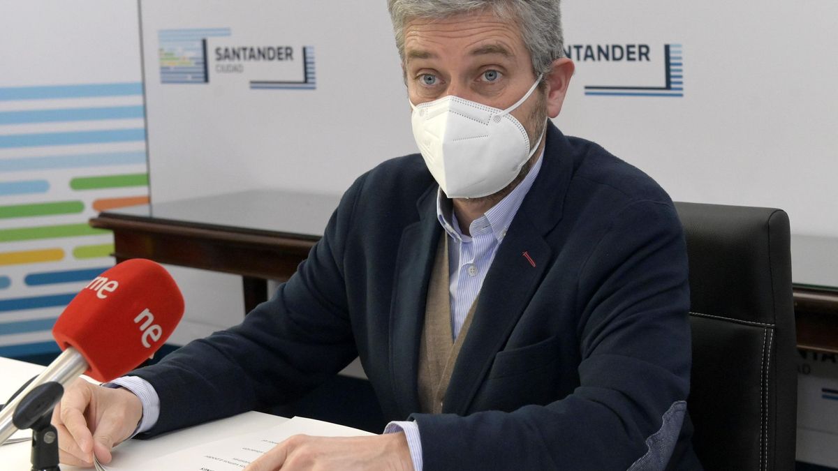 Archivo - El portavoz del equipo de Gobierno, Javier Ceruti